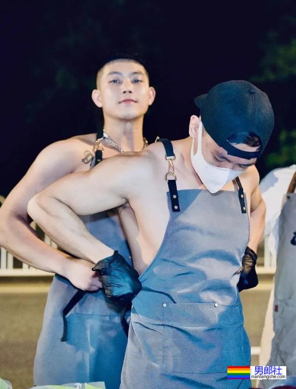 壹零烧烤？广州这三个肌肉男真的很敢.. - 51虹马