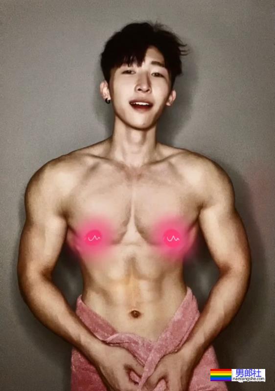 壹零烧烤？广州这三个肌肉男真的很敢.. - 51虹马