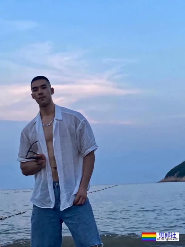 岛国时间静止系列之肌肉帅警-51虹马