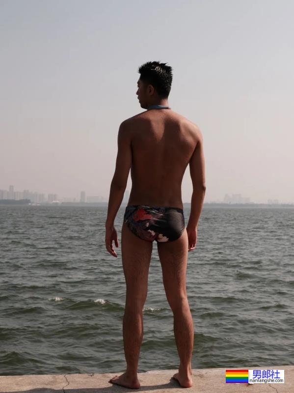 这枚杭州黑皮游泳体育生也去横渡钱塘江了 - 51虹马