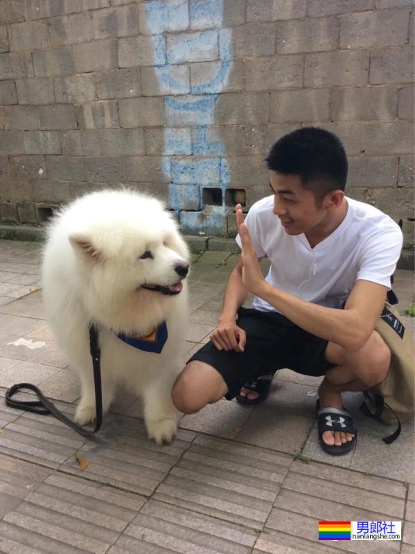 这枚杭州黑皮游泳体育生也去横渡钱塘江了 - 51虹马