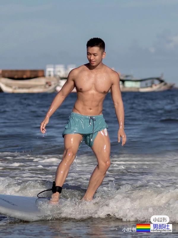 想和他一起冲浪 - 51虹马