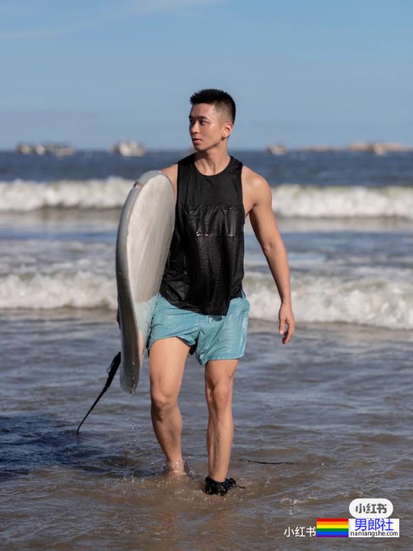 想和他一起冲浪 - 51虹马