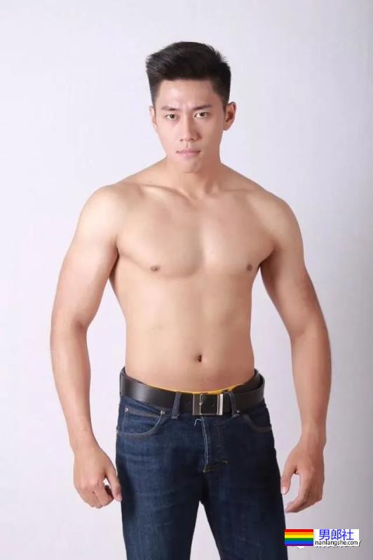 泰国先生又肥又土靠潜规则获胜?如今变这么帅还拍片了! - 51虹马 泰国先生又肥又土靠潜规则获胜?如今变这么帅还拍片了! - 51虹马