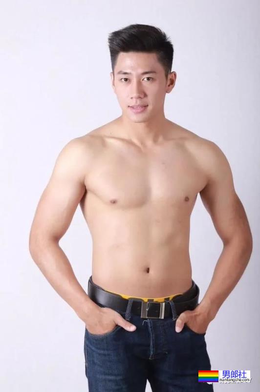 泰国先生又肥又土靠潜规则获胜?如今变这么帅还拍片了! - 51虹马 泰国先生又肥又土靠潜规则获胜?如今变这么帅还拍片了! - 51虹马