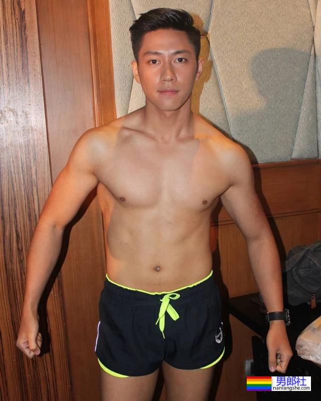 泰国先生又肥又土靠潜规则获胜?如今变这么帅还拍片了! - 51虹马 泰国先生又肥又土靠潜规则获胜?如今变这么帅还拍片了! - 51虹马