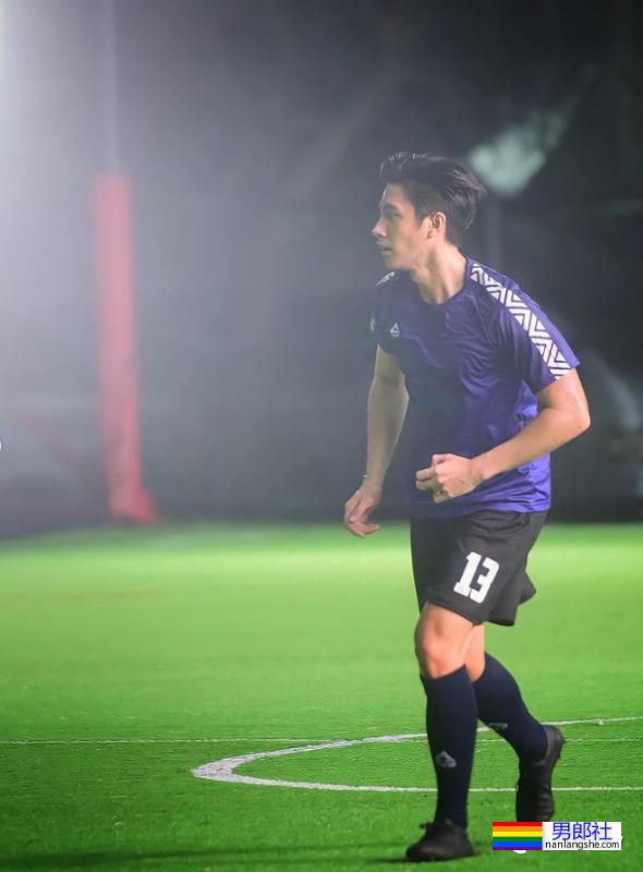 泰国先生又肥又土靠潜规则获胜?如今变这么帅还拍片了! - 51虹马 泰国先生又肥又土靠潜规则获胜?如今变这么帅还拍片了! - 51虹马