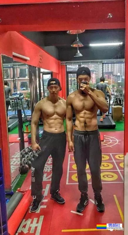 张天爱锤肌肉小生酒后出轨?!这荷尔蒙真得过剩了…… - 51虹马 张天爱锤肌肉小生酒后出轨?!这荷尔蒙真得过剩了…… - 51虹马