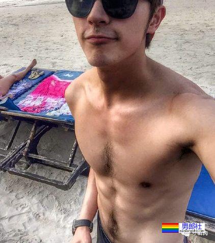 张天爱锤肌肉小生酒后出轨?!这荷尔蒙真得过剩了…… - 51虹马 张天爱锤肌肉小生酒后出轨?!这荷尔蒙真得过剩了…… - 51虹马