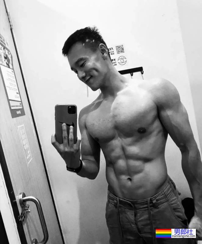 这是《风度》尺度最大的一次？东北寸头硬汉翟宇佳真宠粉！ - 51虹马