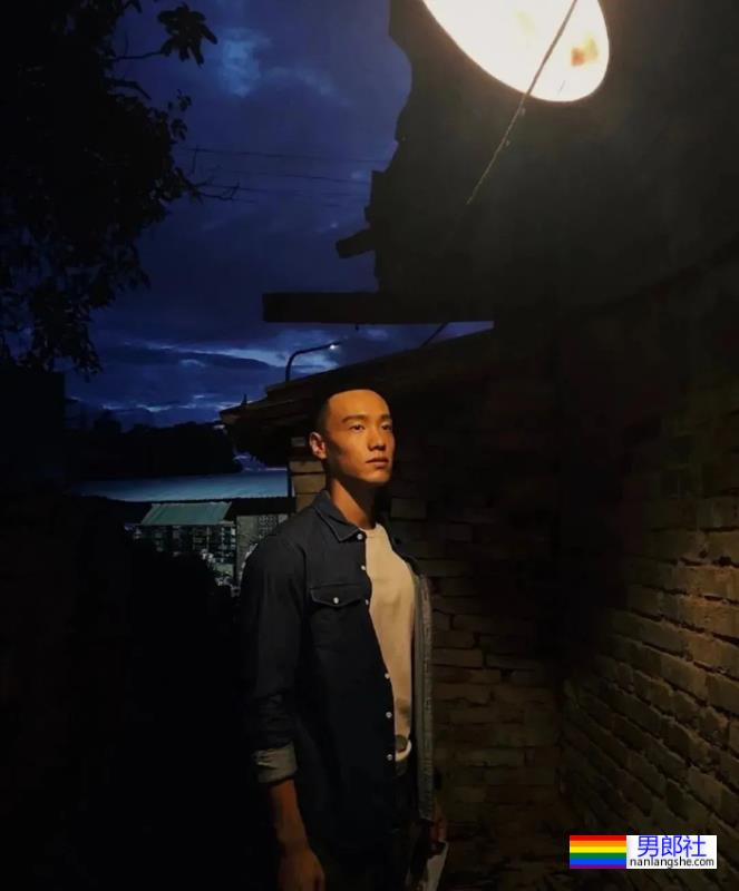 这是《风度》尺度最大的一次？东北寸头硬汉翟宇佳真宠粉！ - 51虹马