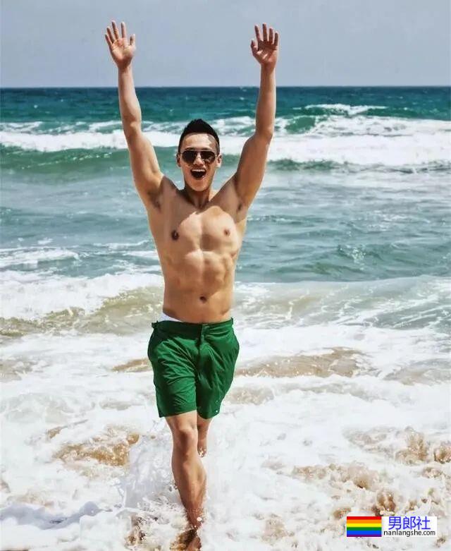 这是《风度》尺度最大的一次？东北寸头硬汉翟宇佳真宠粉！ - 51虹马