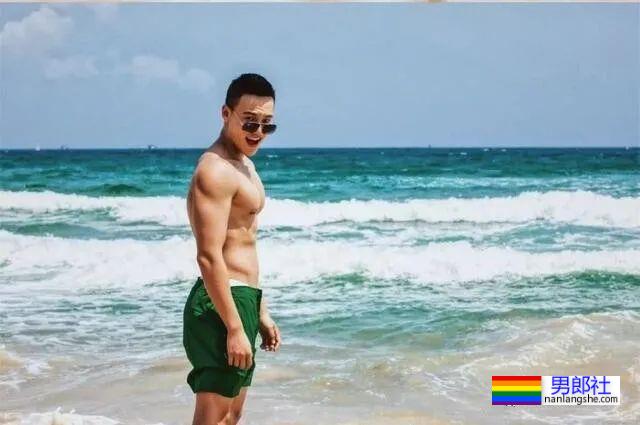 这是《风度》尺度最大的一次？东北寸头硬汉翟宇佳真宠粉！ - 51虹马