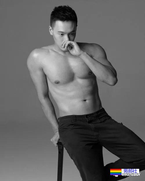 这是《风度》尺度最大的一次？东北寸头硬汉翟宇佳真宠粉！ - 51虹马