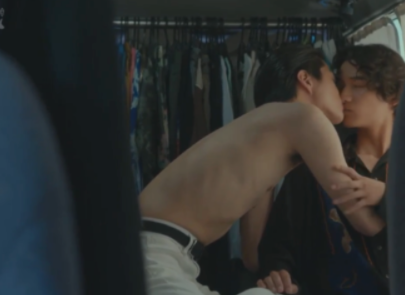 《偶像之吻》五人的偶像男团,其中两个暗暗谈起了恋爱-51虹马