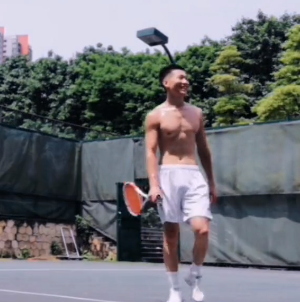 重庆工商大学网球体育生，这公狗腰绝了！这身材真的无敌了。-51虹马