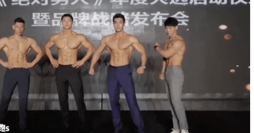 这群西装革履的《绝对男人》,一整个爱住了! - 51虹马 这群西装革履的《绝对男人》,一整个爱住了! - 51虹马