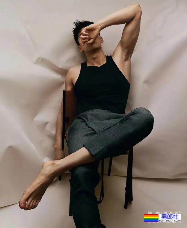 汪顺晒最新泳裤训练照，网友直呼：这是我免费就能看的吗？ - 51虹马