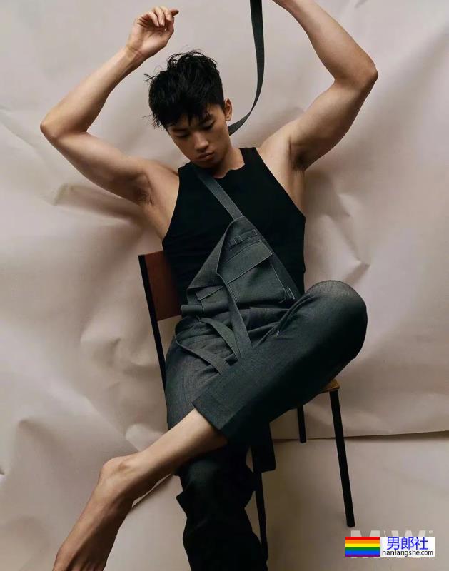 汪顺晒最新泳裤训练照，网友直呼：这是我免费就能看的吗？ - 51虹马