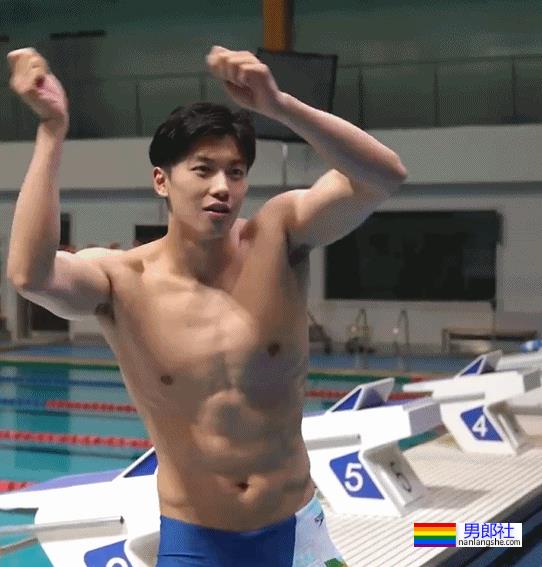 汪顺晒最新泳裤训练照，网友直呼：这是我免费就能看的吗？ - 51虹马