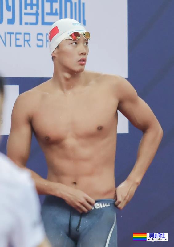 汪顺晒最新泳裤训练照，网友直呼：这是我免费就能看的吗？ - 51虹马