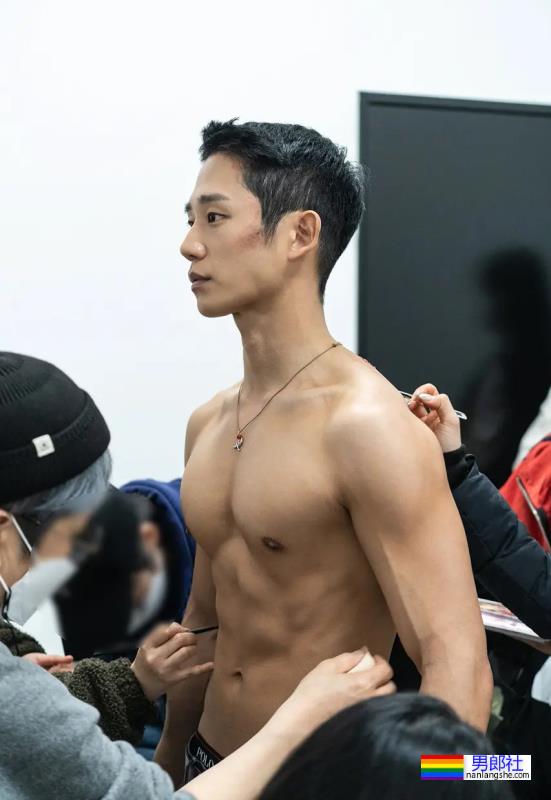 gay最爱男明星排行榜出炉，第一名是他！ - 51虹马