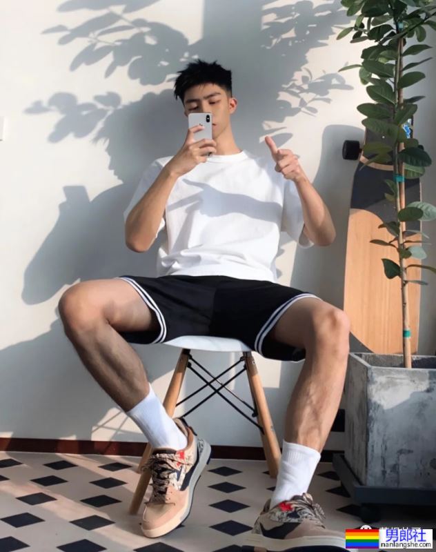 07年193CM游泳体小鲜肉，大长腿发育太棒不输陈艾森! - 51虹马