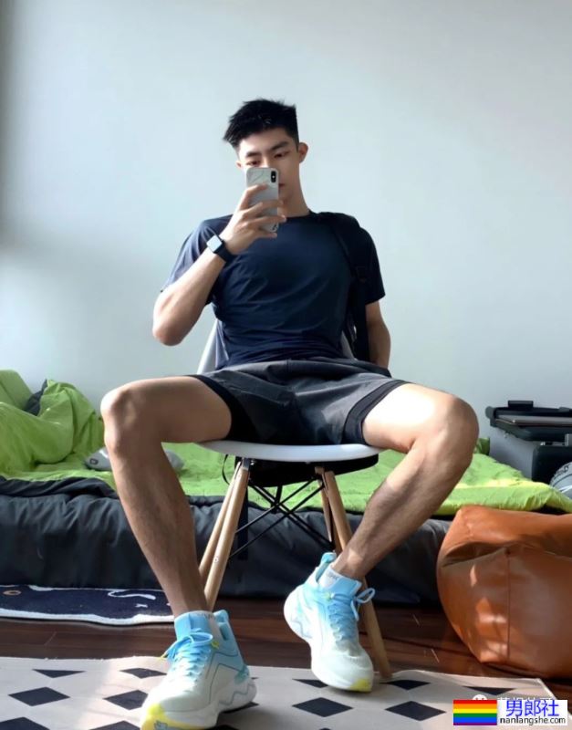 07年193CM游泳体小鲜肉，大长腿发育太棒不输陈艾森! - 51虹马