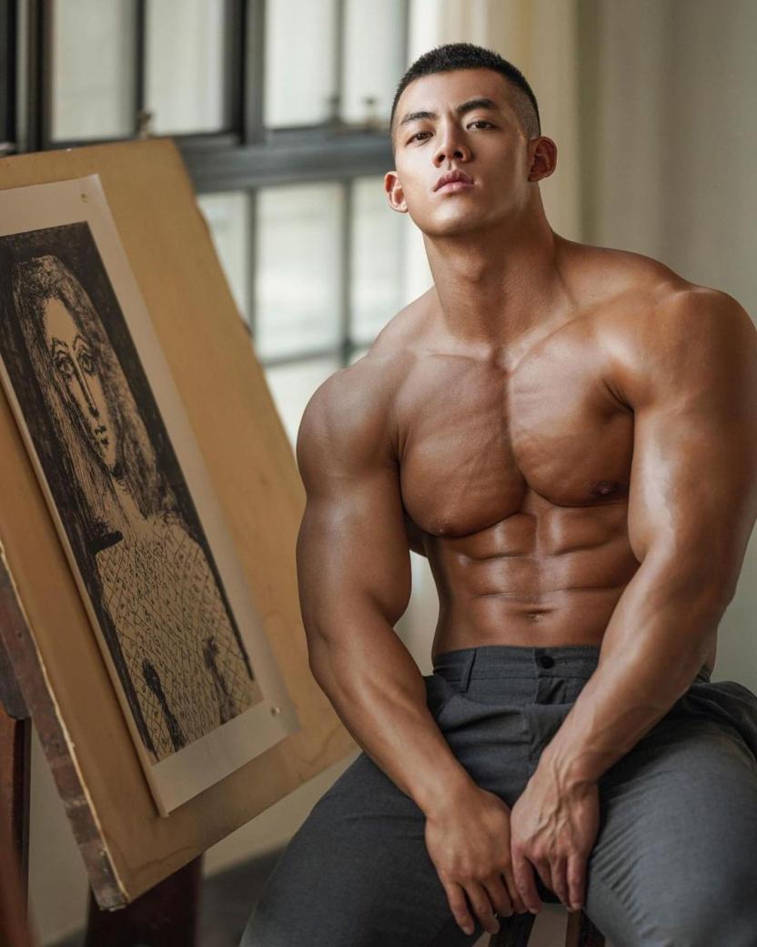 抱起你猛摇的终极腰力！ 公狗腰健身教练：夏胜杰 - 51虹马