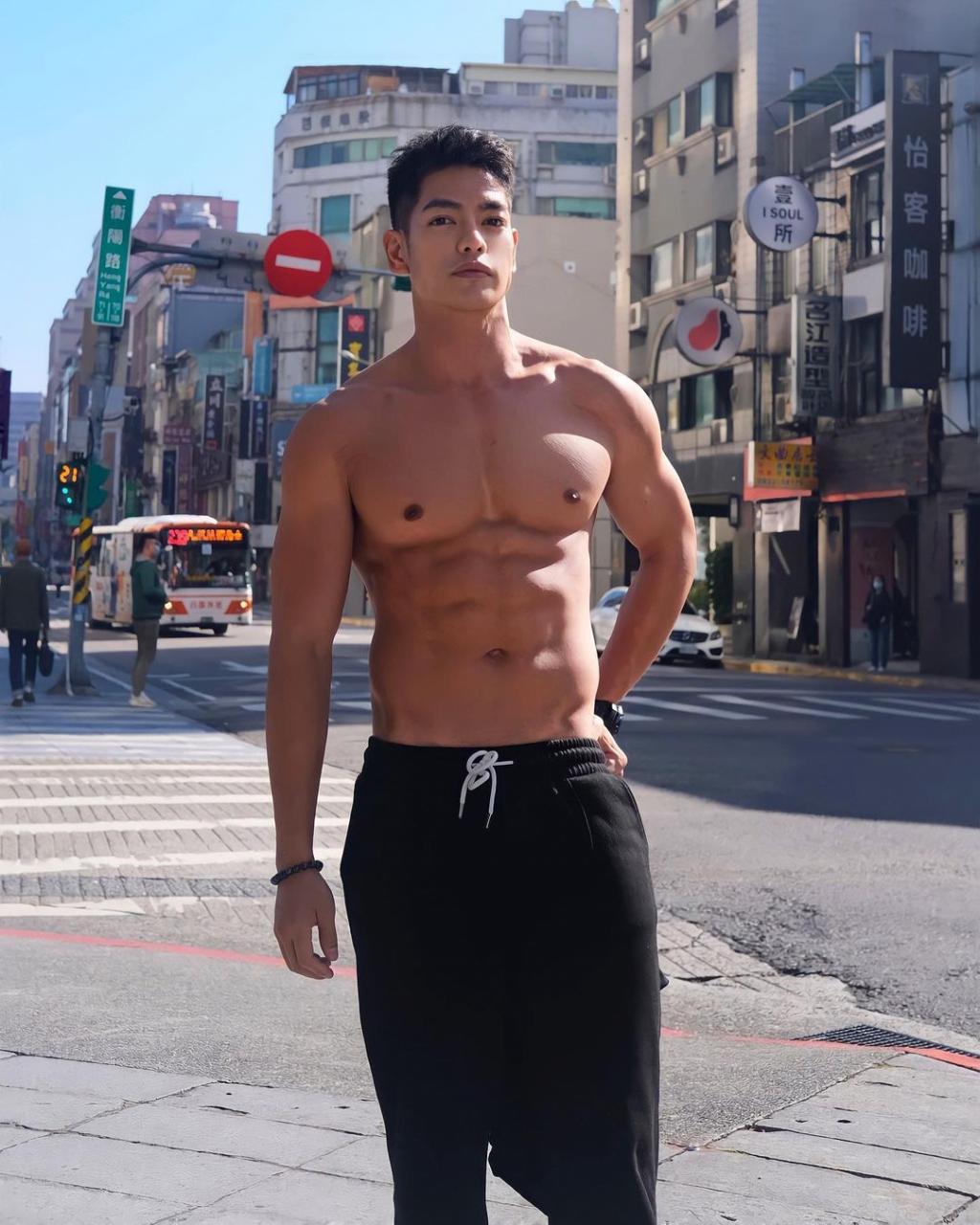 健身前乔个鸟吧! 怕卡不怕露的阳光大男孩:Beer - 51虹马 健身前乔个鸟吧! 怕卡不怕露的阳光大男孩:Beer - 51虹马