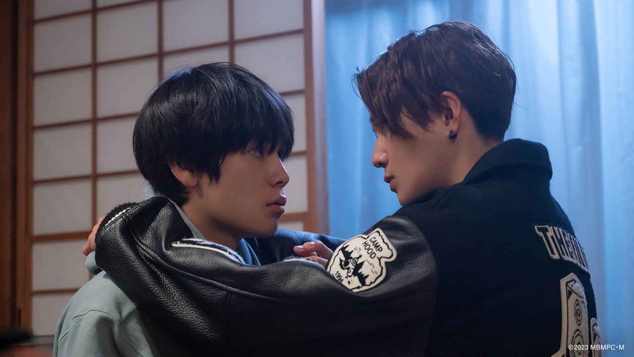 BL 日剧《美丽的他》影评：两个怪胎的视线意外交会，却成为与彼此并肩前行的恋人。 - 51虹马