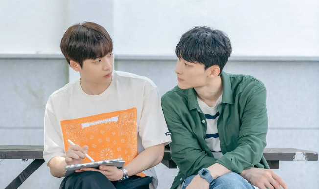 《模拟恋爱》学生时代的好朋友多年后再次在工作中相遇 - 51虹马