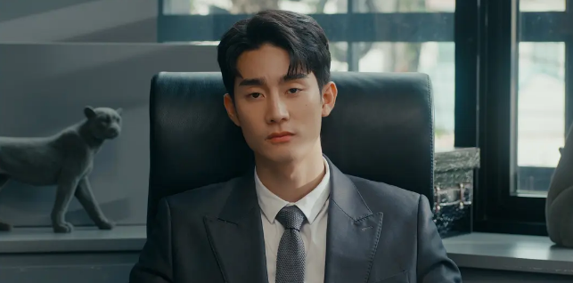 恋爱实习生：人气主播去游戏公司实习，没想到大老板就然是他的粉丝 - 51虹马