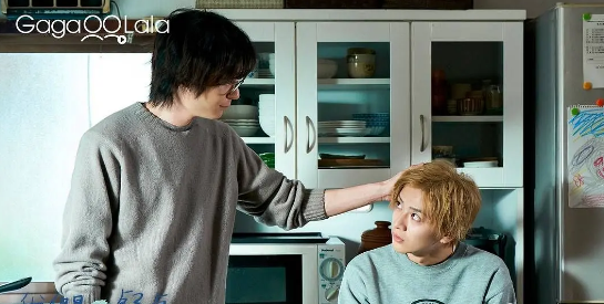 《我们的餐桌》两个大帅哥-51虹马