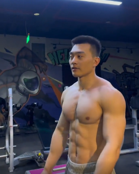 谁懂唇语？可知他说什么？-51虹马