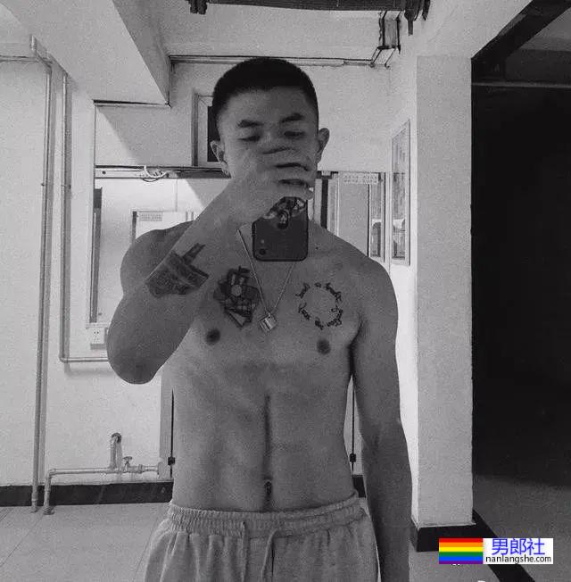 中国男生剃完寸头，也太帅太A了吧！ - 51虹马