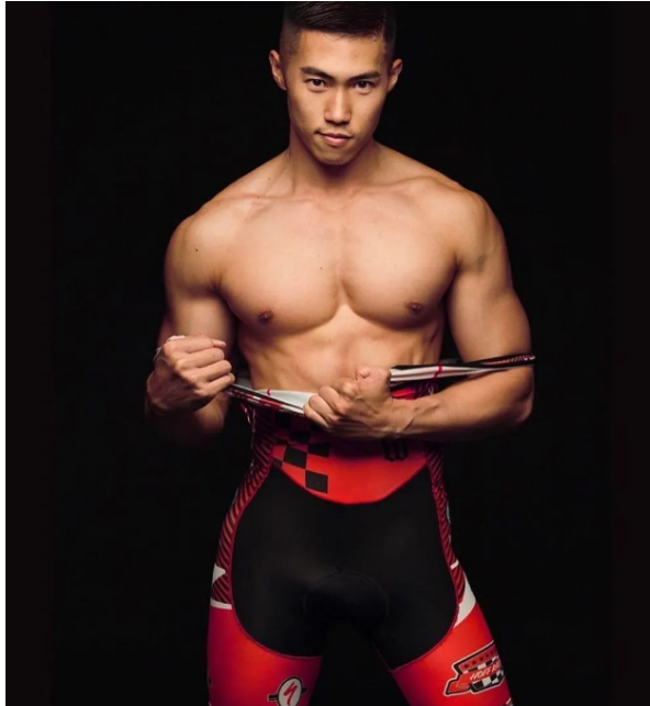 运动员私照泄露，这画面我要打码了.... - 51虹马