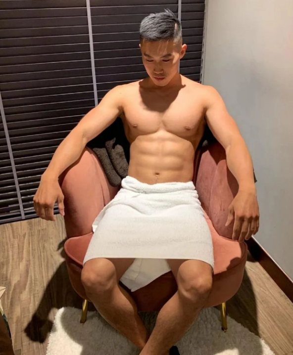 运动员私照泄露，这画面我要打码了.... - 51虹马