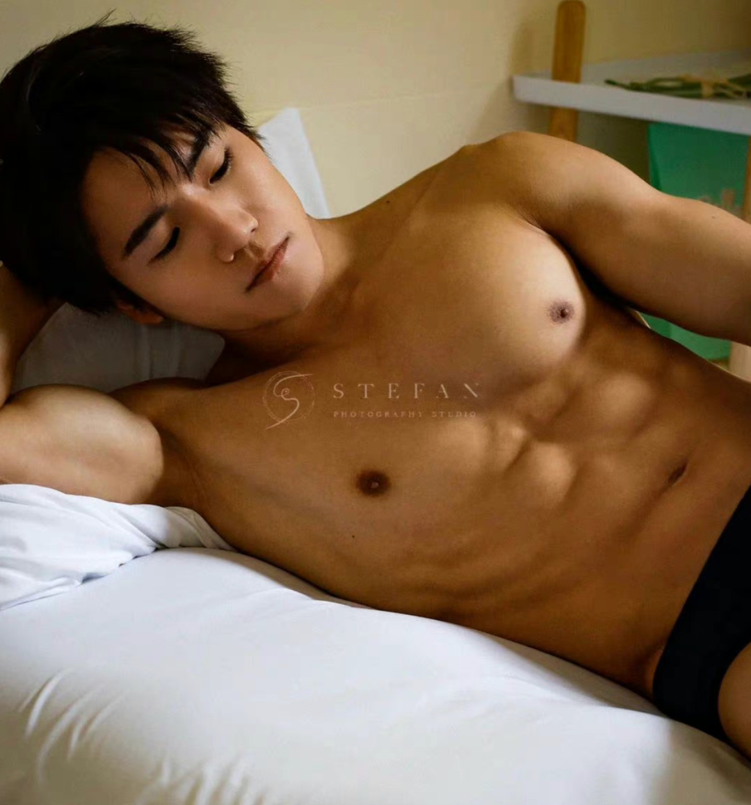 比宏翔更好看？日本肌肉建筑工人成宫仁也要来中国圈钱了？ - 51虹马