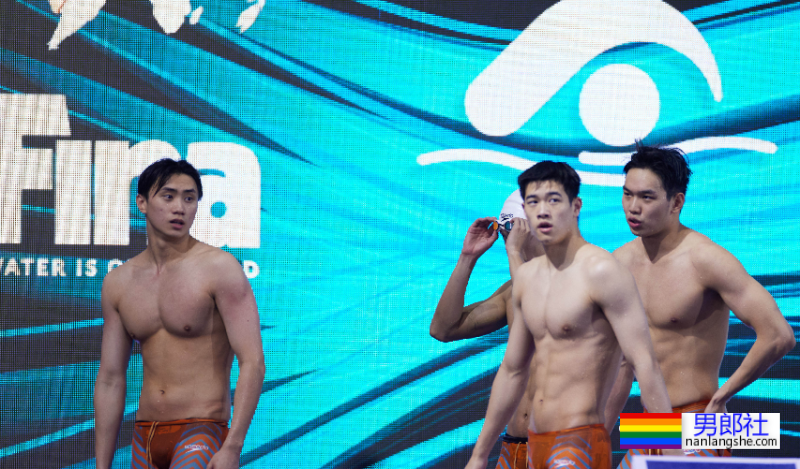 “宁泽涛接班人”被央视点赞,17岁游泳小将泳裤穿得真低! - 51虹马 “宁泽涛接班人”被央视点赞,17岁游泳小将泳裤穿得真低! - 51虹马