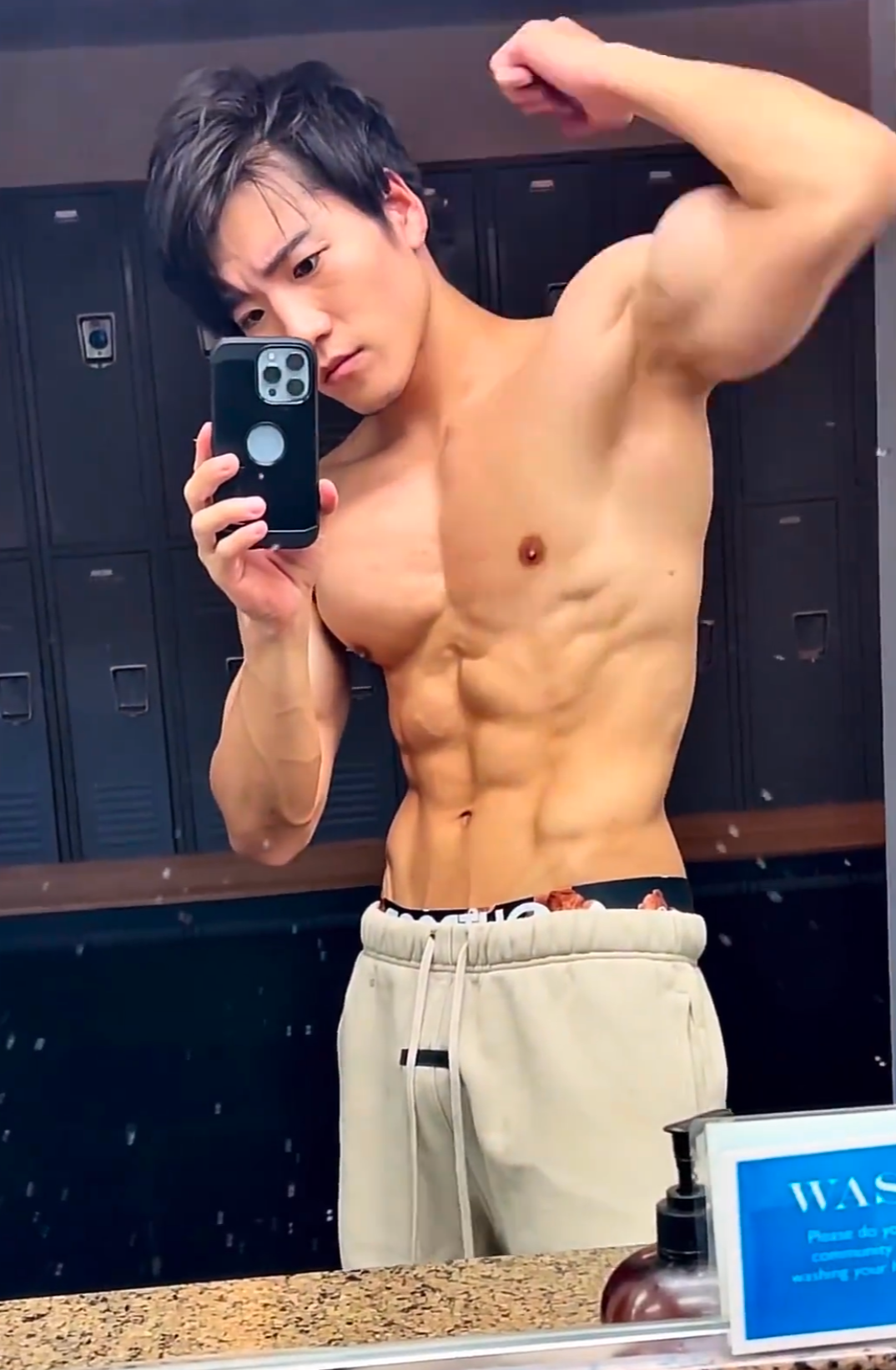 比宏翔更好看？日本肌肉建筑工人成宫仁也要来中国圈钱了？ - 51虹马