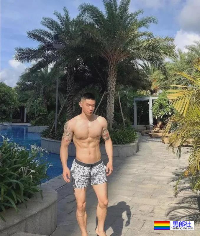 中国男生剃完寸头，也太帅太A了吧！ - 51虹马