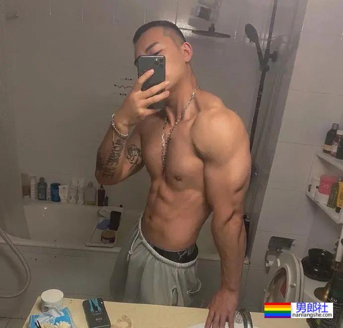 中国男生剃完寸头，也太帅太A了吧！ - 51虹马