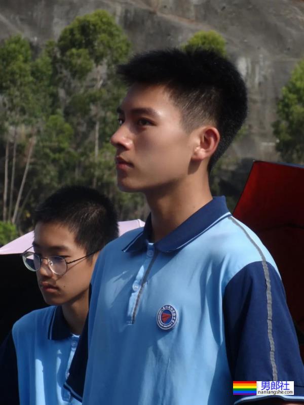 04年的厦门钻石高中体育生，这神仙颜值！ - 51虹马