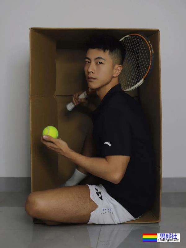 体育系快递员男友，盲盒隐藏款终于抽到了。 - 51虹马