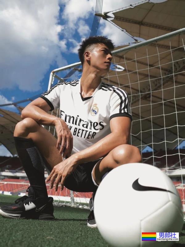 体育系快递员男友，盲盒隐藏款终于抽到了。 - 51虹马