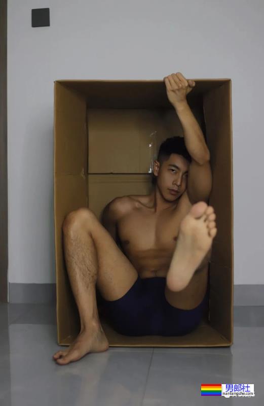 体育系快递员男友，盲盒隐藏款终于抽到了。 - 51虹马