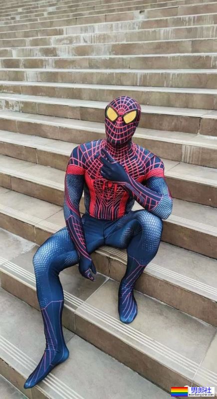 漫展走红的黑豹小哥找到了!脱了紧身衣的身材太A了! - 51虹马 漫展走红的黑豹小哥找到了!脱了紧身衣的身材太A了! - 51虹马