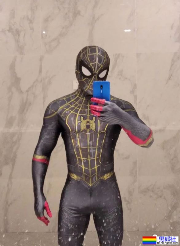 漫展走红的黑豹小哥找到了!脱了紧身衣的身材太A了! - 51虹马 漫展走红的黑豹小哥找到了!脱了紧身衣的身材太A了! - 51虹马