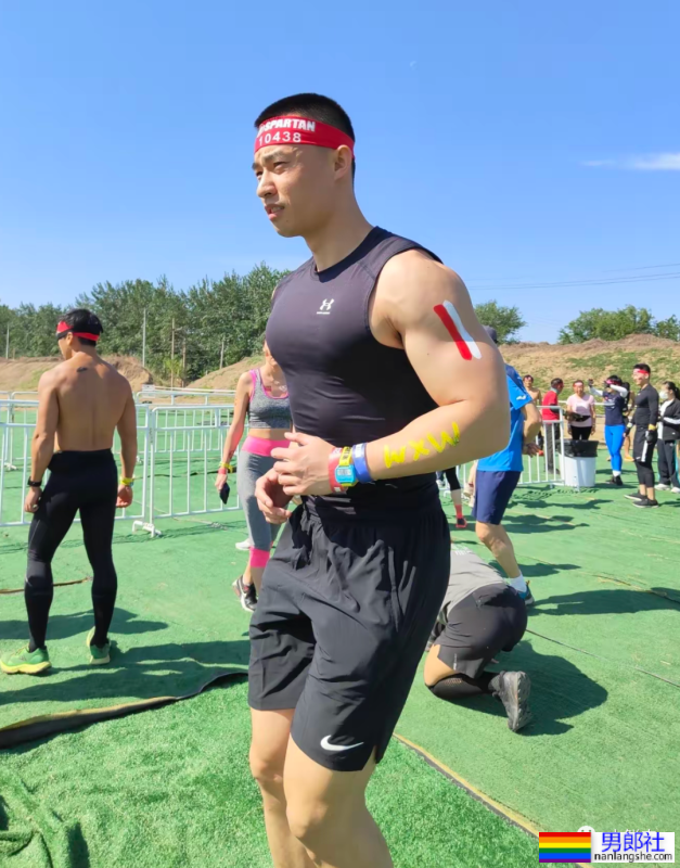 190cm寸头斯巴达猛男火了,这精壮身材想让人专访! - 51虹马 190cm寸头斯巴达猛男火了,这精壮身材想让人专访! - 51虹马